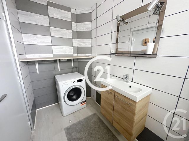 Appartement F3 &agrave; louer - 3 pi&egrave;ces - 62 m2 - Cognac - 16 - POITOU-CHARENTES