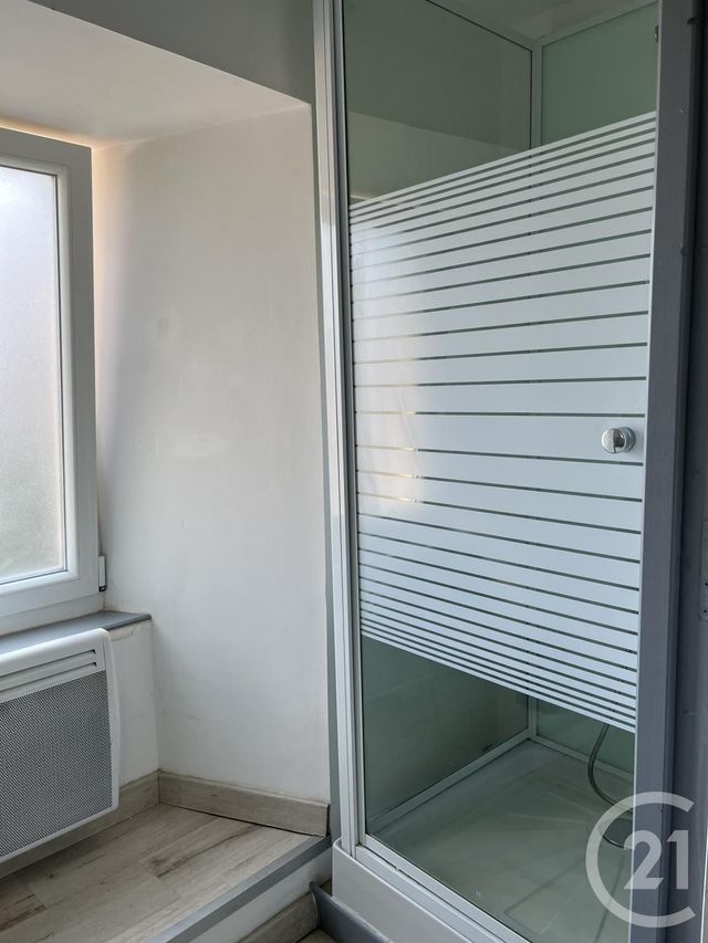 Appartement F2 &agrave; louer - 2 pi&egrave;ces - 54 m2 - Cognac - 16 - POITOU-CHARENTES