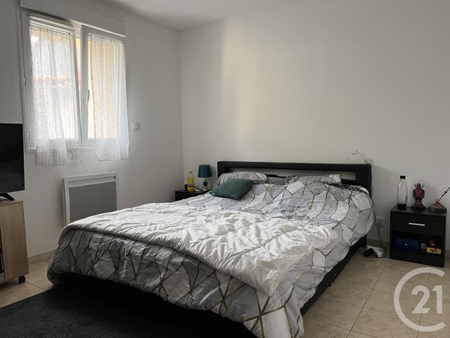 Appartement F2 &agrave; louer - 2 pi&egrave;ces - 50 m2 - Archiac - 17 - POITOU-CHARENTES