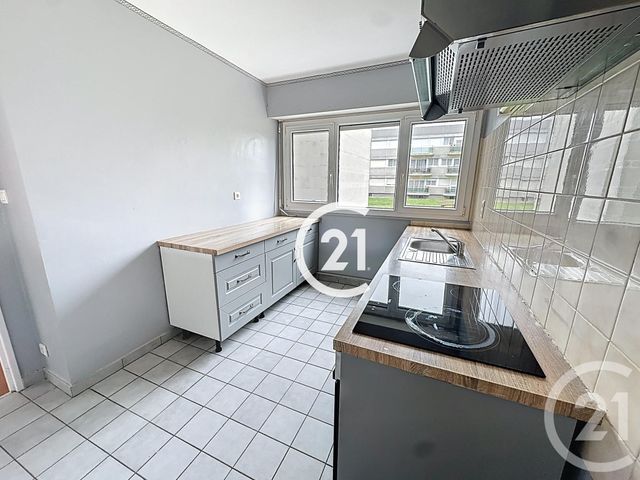 Appartement F3 &agrave; louer - 4 pi&egrave;ces - 73 m2 - Cognac - 16 - POITOU-CHARENTES