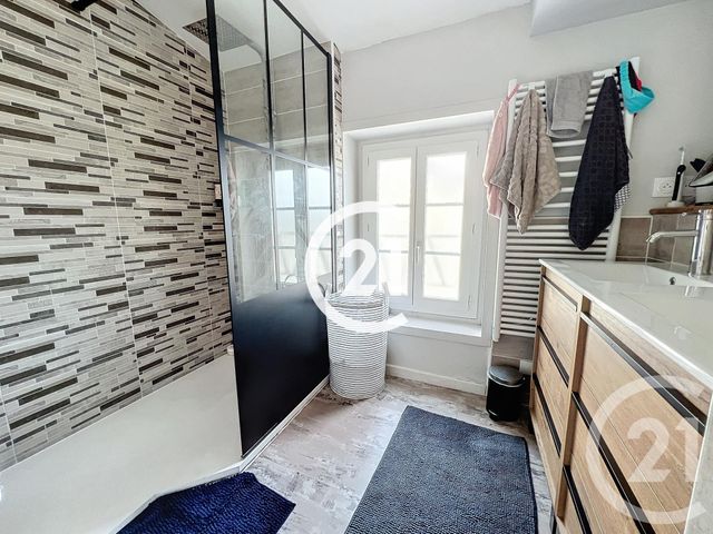 Appartement F4 &agrave; louer - 4 pi&egrave;ces - 90 m2 - Cognac - 16 - POITOU-CHARENTES