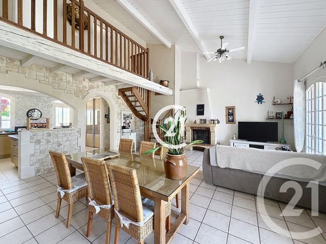 Maison &agrave; vendre - 5 pi&egrave;ces - 124 m2 - Gimeux - 16 - POITOU-CHARENTES