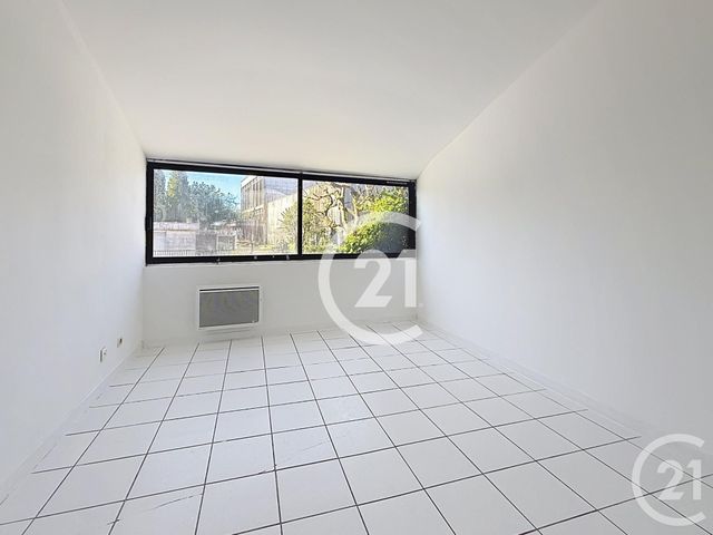 Appartement F2 &agrave; louer - 2 pi&egrave;ces - 54,57 m2 - Cognac - 16 - POITOU-CHARENTES
