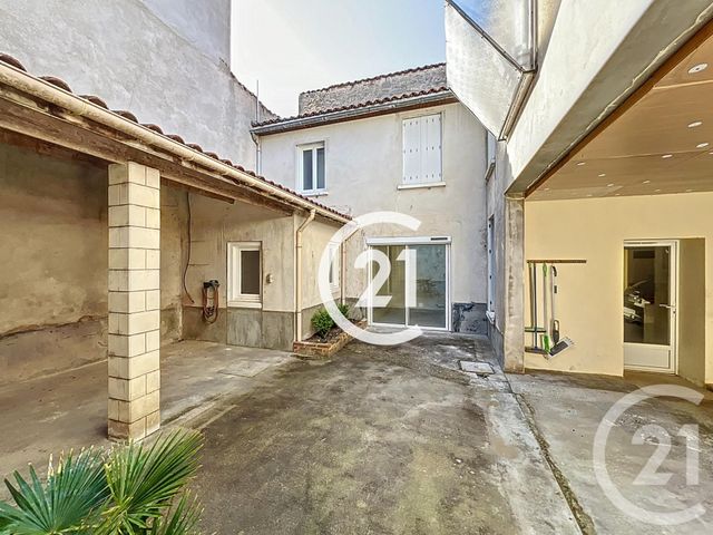 Maison &agrave; louer - 5 pi&egrave;ces - 143 m2 - Cognac - 16 - POITOU-CHARENTES