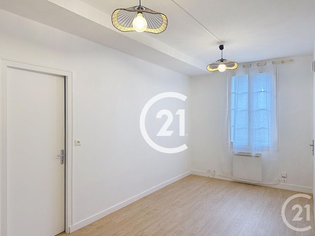 Appartement &agrave; louer - 2 pi&egrave;ces - 33,50 m2 - Cognac - 16 - POITOU-CHARENTES