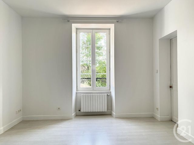 Maison &agrave; louer - 4 pi&egrave;ces - 125 m2 - Cognac - 16 - POITOU-CHARENTES