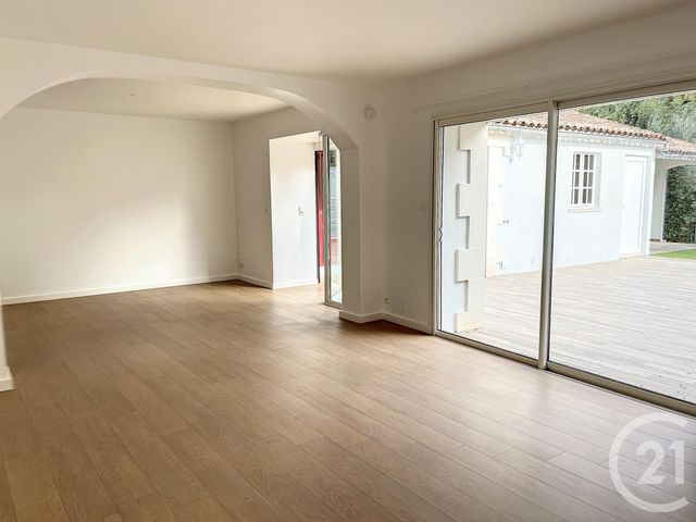 Maison &agrave; louer - 4 pi&egrave;ces - 125 m2 - Cognac - 16 - POITOU-CHARENTES