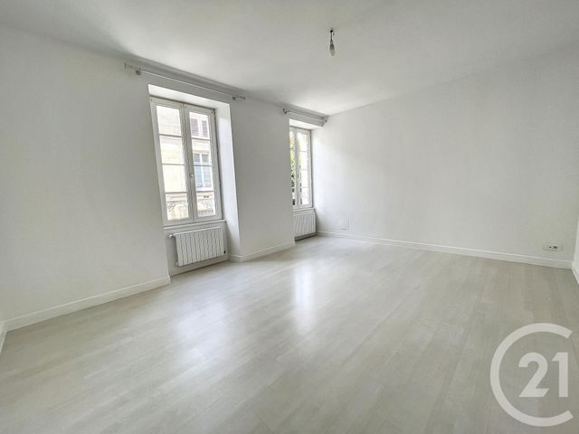 Maison &agrave; louer - 4 pi&egrave;ces - 125 m2 - Cognac - 16 - POITOU-CHARENTES