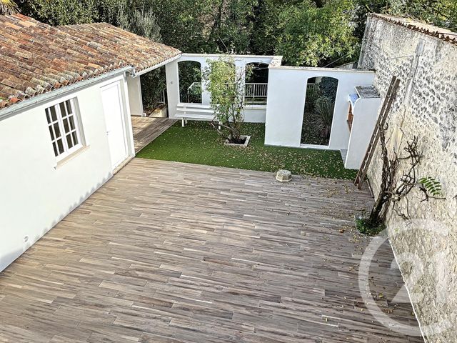 Maison &agrave; louer - 4 pi&egrave;ces - 125 m2 - Cognac - 16 - POITOU-CHARENTES