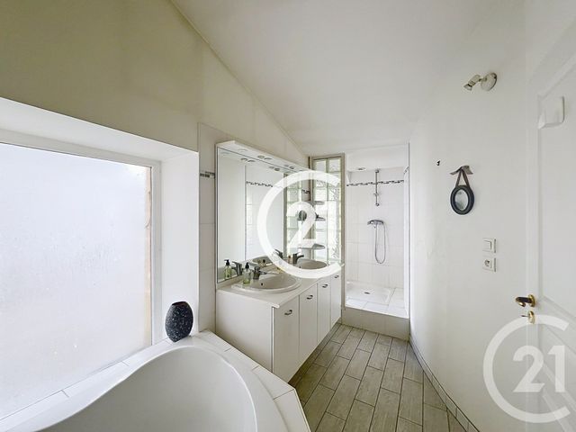Maison &agrave; vendre - 4 pi&egrave;ces - 141,20 m2 - Cognac - 16 - POITOU-CHARENTES