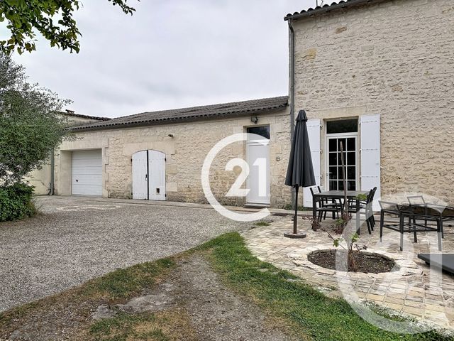 Maison &agrave; vendre - 6 pi&egrave;ces - 228 m2 - Chaniers - 17 - POITOU-CHARENTES