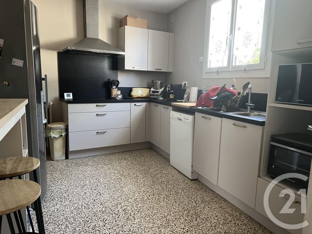 Maison &agrave; louer - 7 pi&egrave;ces - 147 m2 - Cognac - 16 - POITOU-CHARENTES