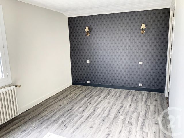 Maison &agrave; louer - 7 pi&egrave;ces - 147 m2 - Cognac - 16 - POITOU-CHARENTES