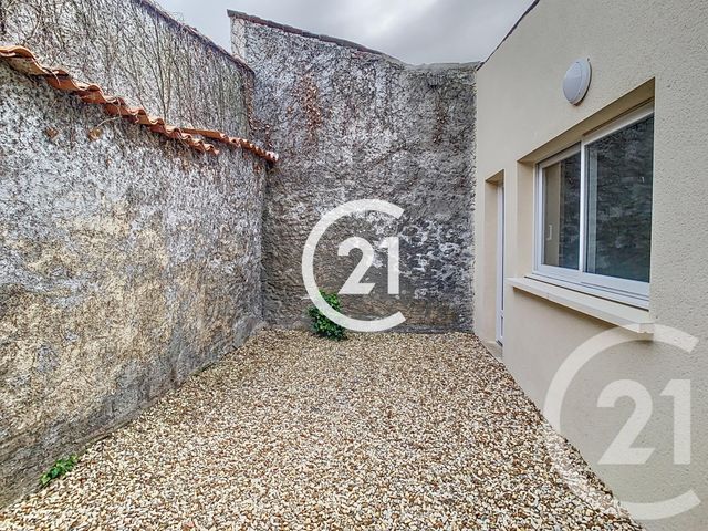 Maison &agrave; louer - 4 pi&egrave;ces - 83 m2 - Cognac - 16 - POITOU-CHARENTES