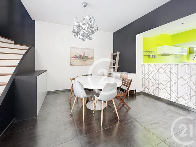 Maison &agrave; louer - 4 pi&egrave;ces - 136 m2 - St Laurent De Cognac - 16 - POITOU-CHARENTES