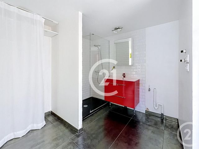 Maison &agrave; louer - 4 pi&egrave;ces - 136 m2 - St Laurent De Cognac - 16 - POITOU-CHARENTES