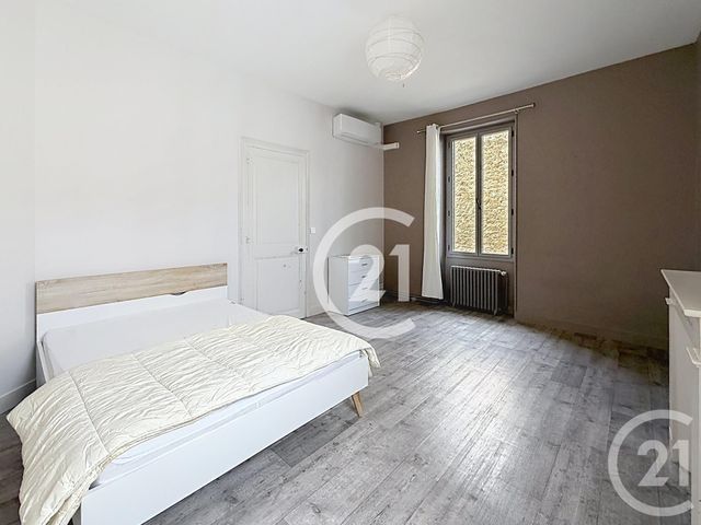 Maison &agrave; louer - 4 pi&egrave;ces - 136 m2 - St Laurent De Cognac - 16 - POITOU-CHARENTES