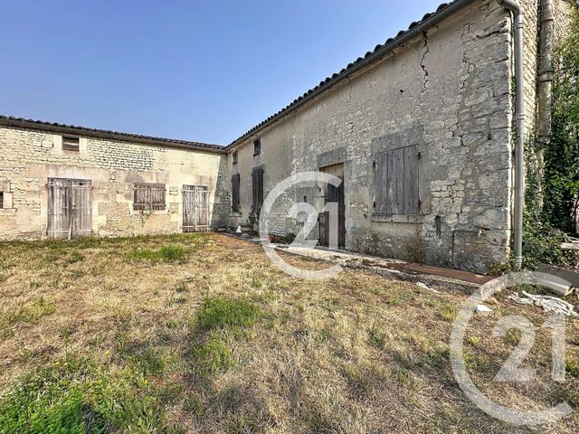 Maison &agrave; vendre - 7 pi&egrave;ces - 239 m2 - Juillac Le Coq - 16 - POITOU-CHARENTES