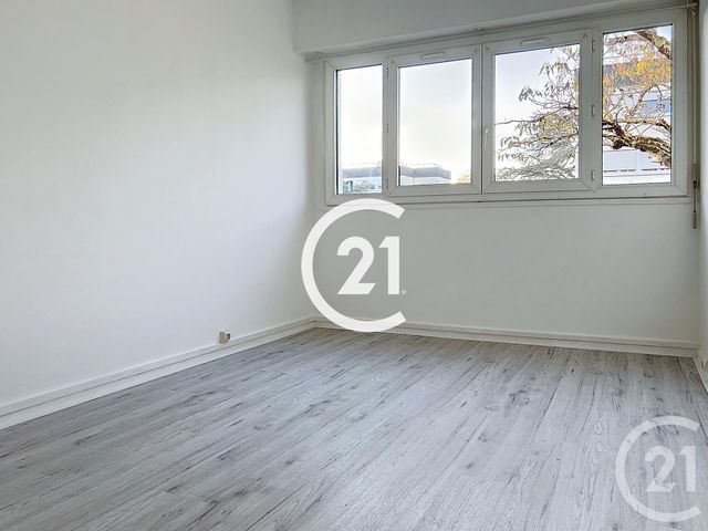 Appartement F3 &agrave; louer - 3 pi&egrave;ces - 65,80 m2 - Cognac - 16 - POITOU-CHARENTES