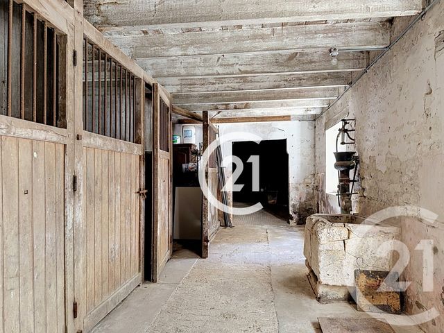 Maison &agrave; vendre - 6 pi&egrave;ces - 223 m2 - Chateaubernard - 16 - POITOU-CHARENTES