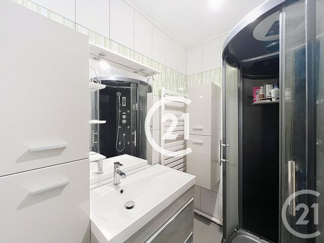 Appartement F2 &agrave; louer - 2 pi&egrave;ces - 64 m2 - Cognac - 16 - POITOU-CHARENTES