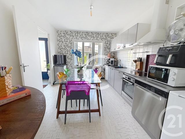 Maison &agrave; louer - 3 pi&egrave;ces - 99 m2 - Cognac - 16 - POITOU-CHARENTES