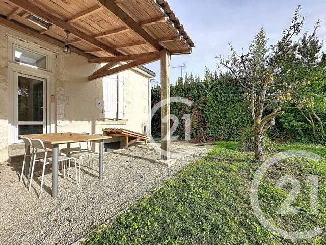 Maison &agrave; vendre - 4 pi&egrave;ces - 93 m2 - Cognac - 16 - POITOU-CHARENTES