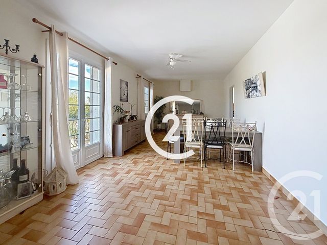 Maison &agrave; louer - 5 pi&egrave;ces - 128,50 m2 - Chateaubernard - 16 - POITOU-CHARENTES