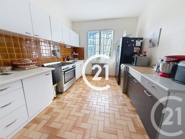 Maison &agrave; louer - 5 pi&egrave;ces - 128,50 m2 - Chateaubernard - 16 - POITOU-CHARENTES