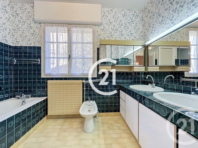 Maison &agrave; vendre - 5 pi&egrave;ces - 139 m2 - Cognac - 16 - POITOU-CHARENTES