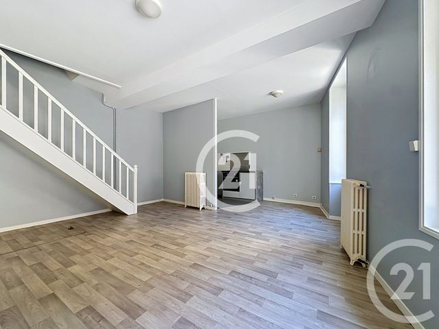Maison &agrave; louer - 3 pi&egrave;ces - 61,25 m2 - Cognac - 16 - POITOU-CHARENTES