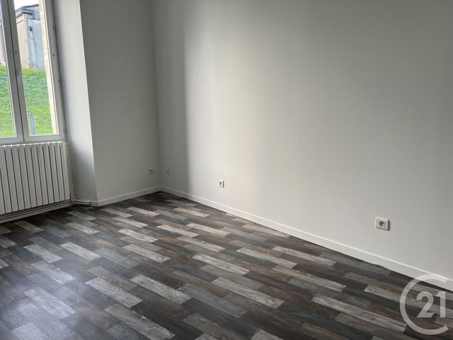 Maison &agrave; louer - 4 pi&egrave;ces - 90,30 m2 - Cognac - 16 - POITOU-CHARENTES