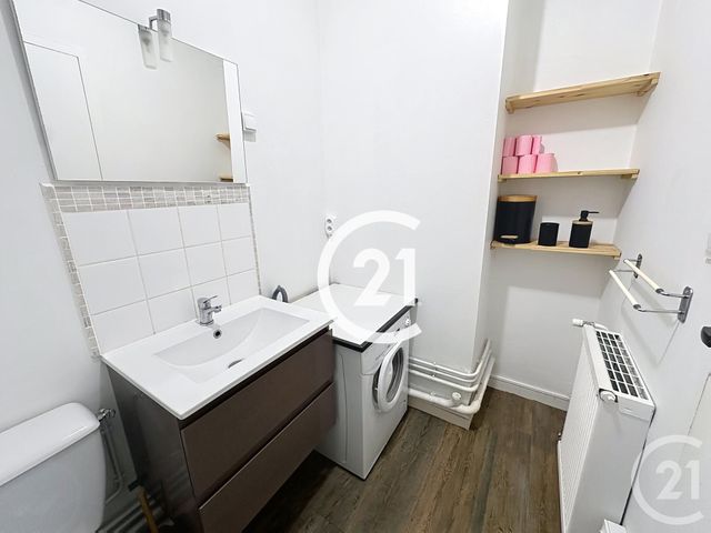 Appartement F1 &agrave; louer - 1 pi&egrave;ce - 27 m2 - Cognac - 16 - POITOU-CHARENTES
