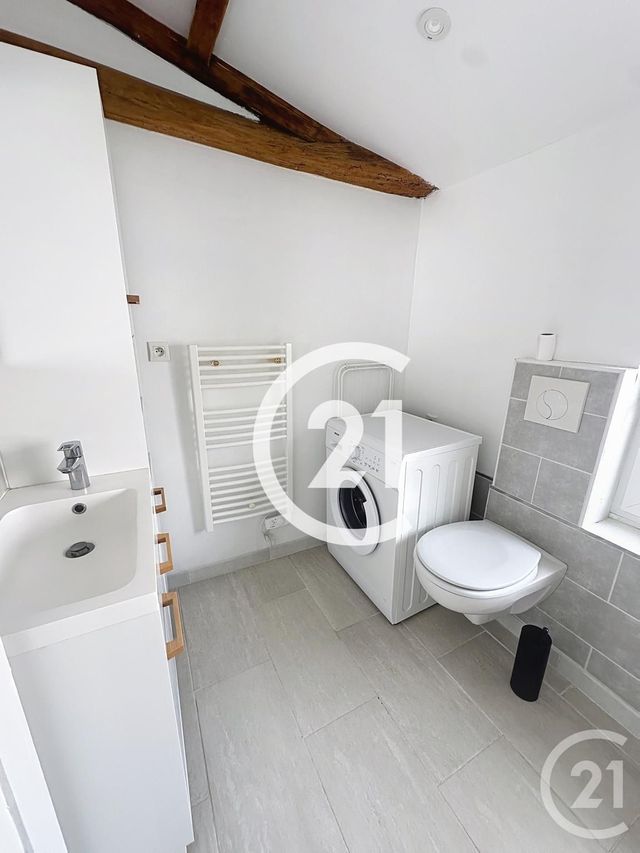 Appartement F3 &agrave; louer - 3 pi&egrave;ces - 70 m2 - Cognac - 16 - POITOU-CHARENTES