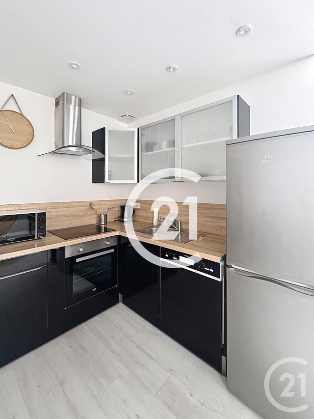Appartement F3 &agrave; louer - 3 pi&egrave;ces - 70 m2 - Cognac - 16 - POITOU-CHARENTES
