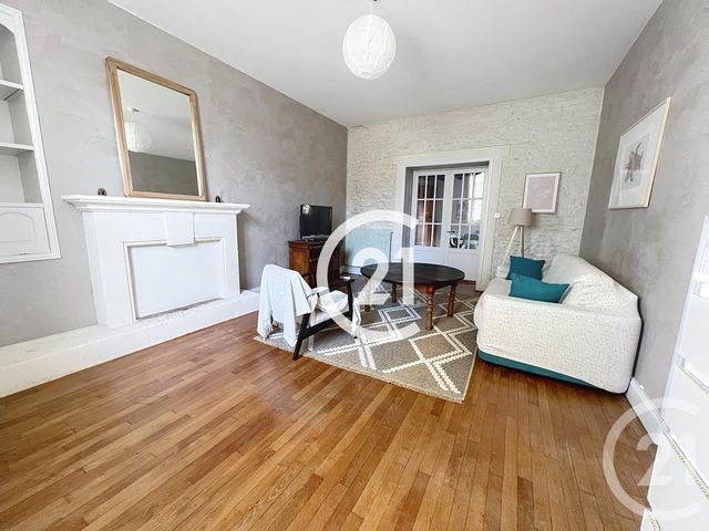 Maison &agrave; louer - 6 pi&egrave;ces - 179 m2 - Cognac - 16 - POITOU-CHARENTES