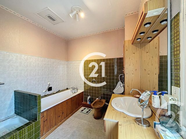 Maison à vendre - 5 pièces - 185 m2 - Cognac - 16 - POITOU-CHARENTES