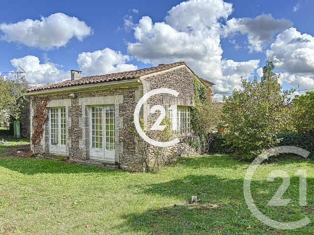 Maison à vendre - 8 pièces - 281 m2 - Cherves Richemont - 16 - POITOU-CHARENTES