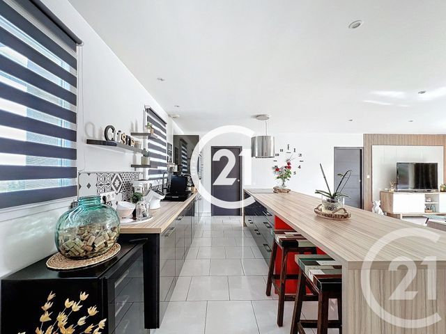 Maison &agrave; vendre - 5 pi&egrave;ces - 147 m2 - Bourg Charente - 16 - POITOU-CHARENTES