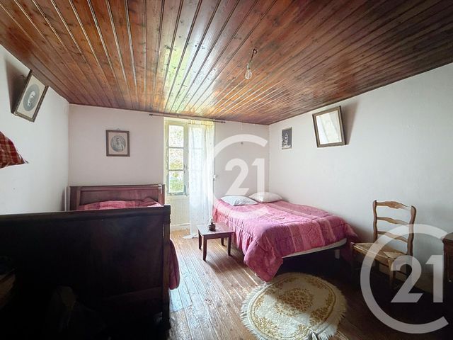 Maison à vendre - 7 pièces - 223 m2 - Houlette - 16 - POITOU-CHARENTES