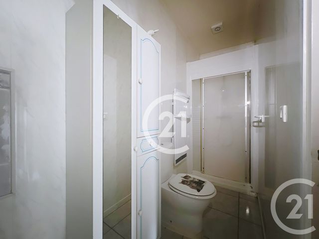 Maison &agrave; louer - 7 pi&egrave;ces - 181,30 m2 - Jarnac - 16 - POITOU-CHARENTES