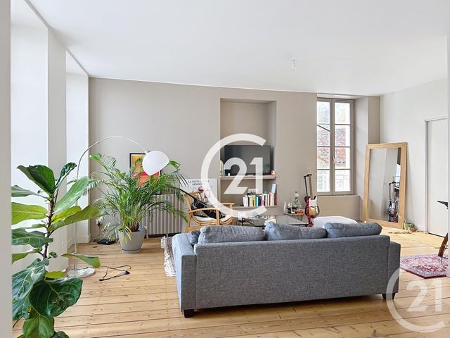 Appartement F2 à louer - 2 pièces - 73,50 m2 - Jarnac - 16 - POITOU-CHARENTES