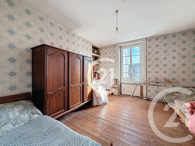 Maison à vendre - 6 pièces - 140,50 m2 - St Meme Les Carrieres - 16 - POITOU-CHARENTES