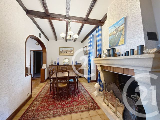 Maison à vendre - 6 pièces - 140,50 m2 - St Meme Les Carrieres - 16 - POITOU-CHARENTES