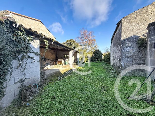 Maison à vendre - 6 pièces - 140,50 m2 - St Meme Les Carrieres - 16 - POITOU-CHARENTES