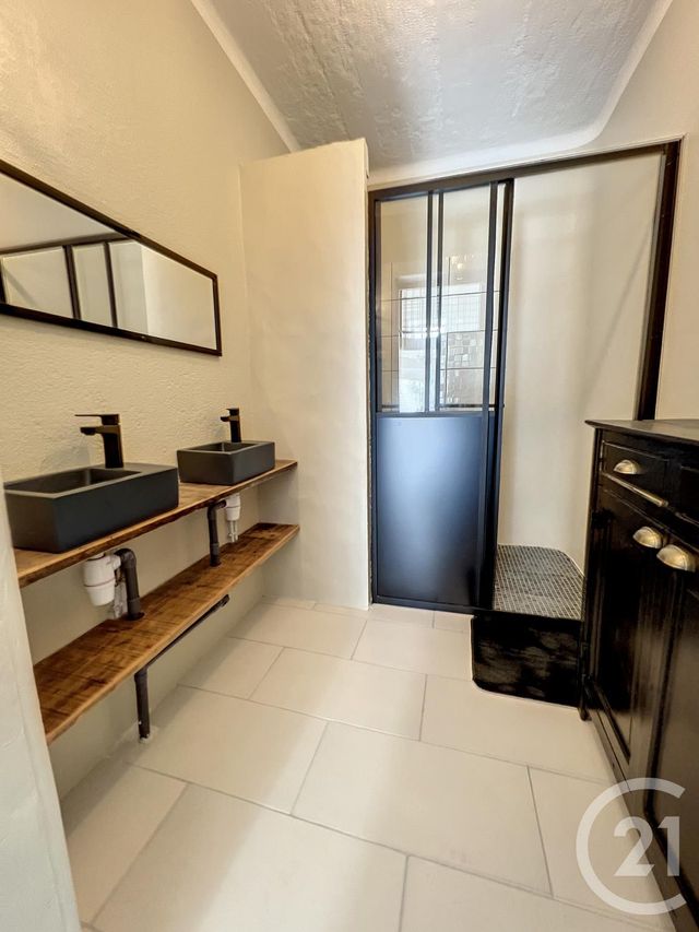 Maison &agrave; louer - 4 pi&egrave;ces - 63,20 m2 - Segonzac - 16 - POITOU-CHARENTES