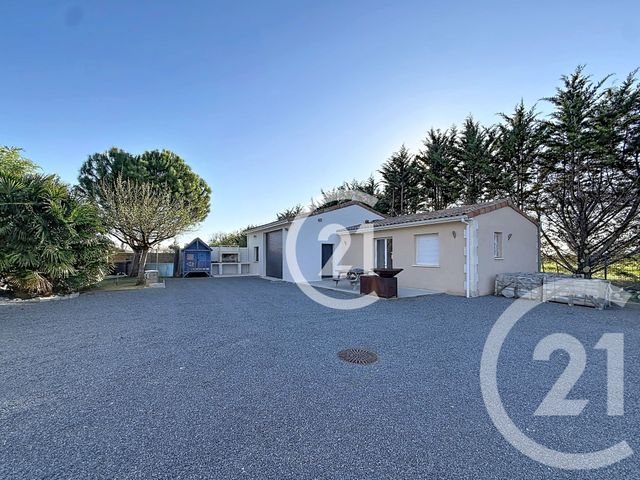 Maison &agrave; vendre - 4 pi&egrave;ces - 146,30 m2 - Triac Lautrait - 16 - POITOU-CHARENTES