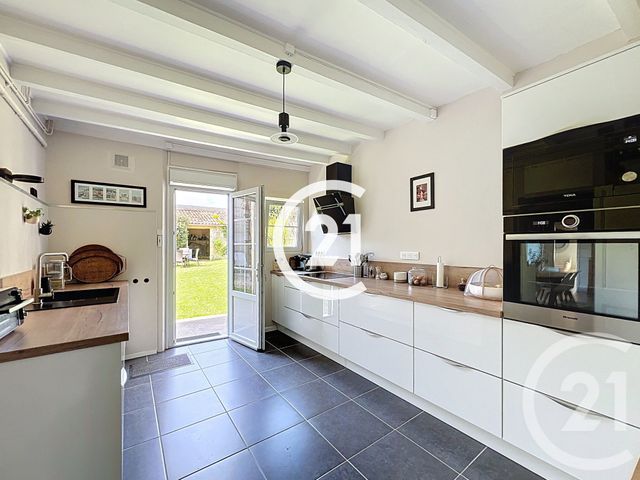 Maison &agrave; vendre - 7 pi&egrave;ces - 331 m2 - Jarnac - 16 - POITOU-CHARENTES