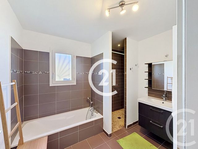 Maison &agrave; vendre - 5 pi&egrave;ces - 114 m2 - Les Metairies - 16 - POITOU-CHARENTES