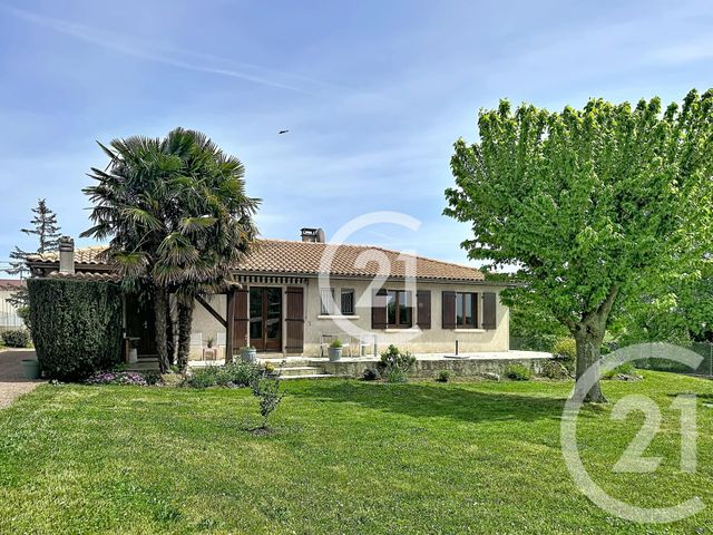 Maison &agrave; vendre - 4 pi&egrave;ces - 124,60 m2 - Bourg Charente - 16 - POITOU-CHARENTES